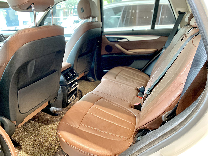 BMW X5 XDiver trắng/nâu 2017