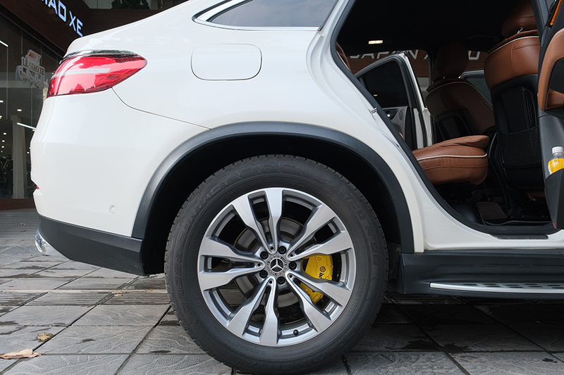 𝐌𝐞𝐫𝐜𝐞𝐝𝐞𝐬 𝐁𝐞𝐧𝐳 𝐆𝐋𝐄𝟒𝟎𝟎 𝐂𝐨𝐮𝐩𝐞 𝟐𝟎𝟏𝟖 (𝐓𝐫𝐚̆́𝐧𝐠/𝐧𝐨̣̂𝐢 𝐭𝐡𝐚̂́𝐭 𝐤𝐞𝐦)