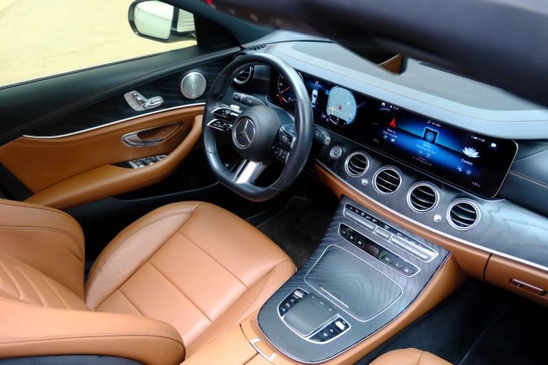 𝐌𝐞𝐫𝐜𝐞𝐝𝐞𝐬 𝐁𝐞𝐧𝐳 𝐄𝟑𝟎𝟎 𝐀𝐌𝐆 𝟐𝟎𝟐𝟏 (𝐓𝐫𝐚̆́𝐧𝐠 | 𝐍𝐨̣̂𝐢 𝐭𝐡𝐚̂́𝐭 𝐧𝐚̂𝐮)