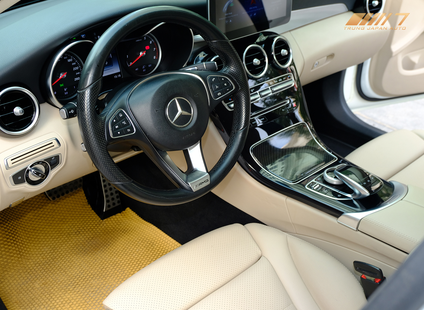 Mercedes C200 2016 Trắng