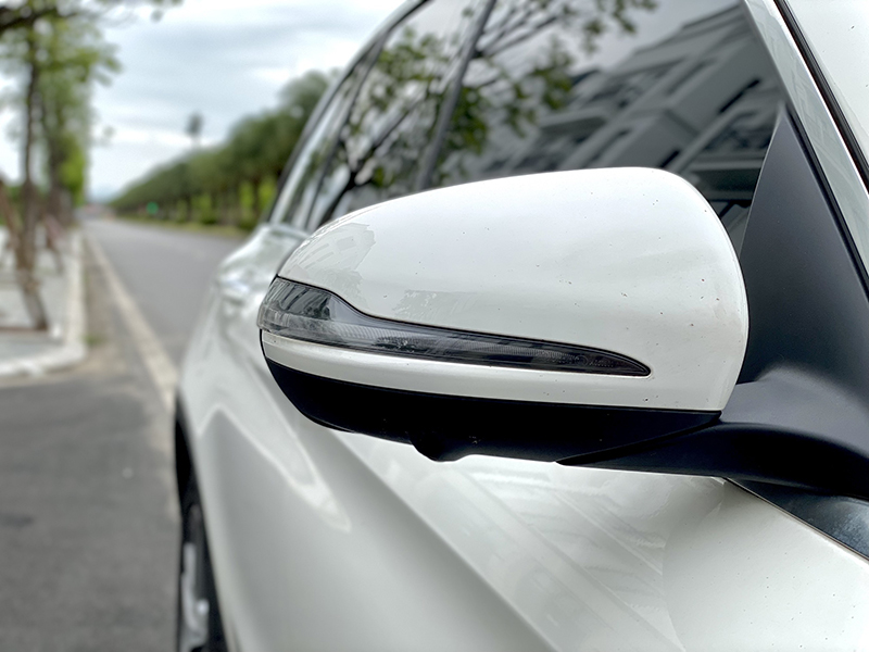 GLC300 2017 (Trắng/nội thất đen)