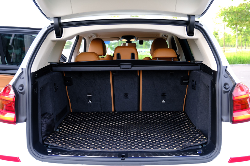 𝐁𝐌𝐖 𝐗𝟑 𝐗𝐝𝐫𝐢𝐯𝐞𝐫 𝟑𝟎𝐢 𝟐𝟎𝟏𝟗 (𝐓𝐫𝐚̆́𝐧𝐠/𝐧𝐨̣̂𝐢 𝐭𝐡𝐚̂́𝐭 𝐧𝐚̂𝐮)