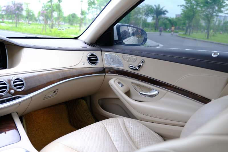 𝐌𝐞𝐫𝐜𝐞𝐝𝐞𝐬 𝐁𝐞𝐧𝐳 𝐒𝟒𝟎𝟎 𝟐𝟎𝟏𝟓 (𝐓𝐫𝐚̆́𝐧𝐠/𝐧𝐨̣̂𝐢 𝐭𝐡𝐚̂́𝐭 𝐤𝐞𝐦)