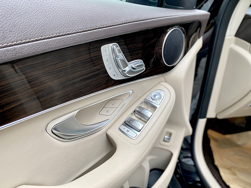 GLC200 2019 (Đen/nội thất đen)