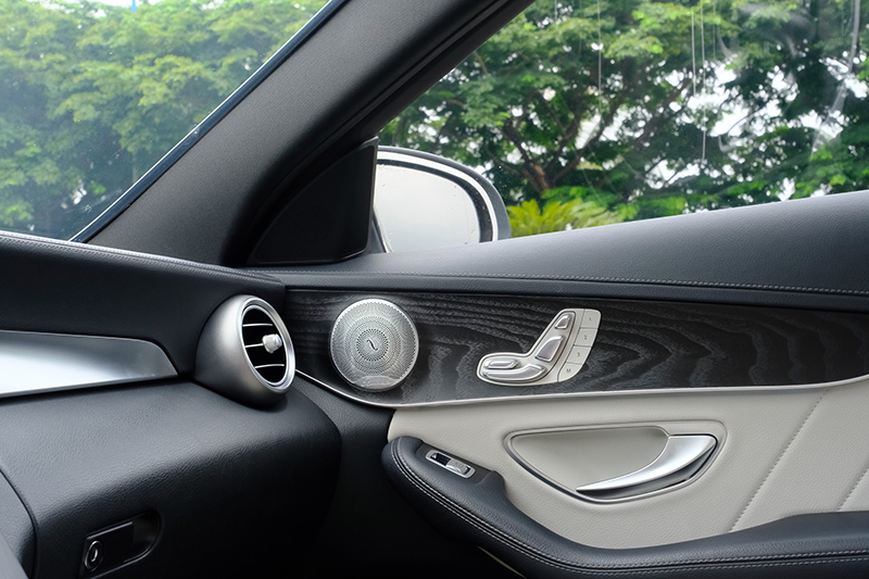 Mercedes 𝐂𝟐𝟓𝟎 𝐀𝐌𝐆 2015