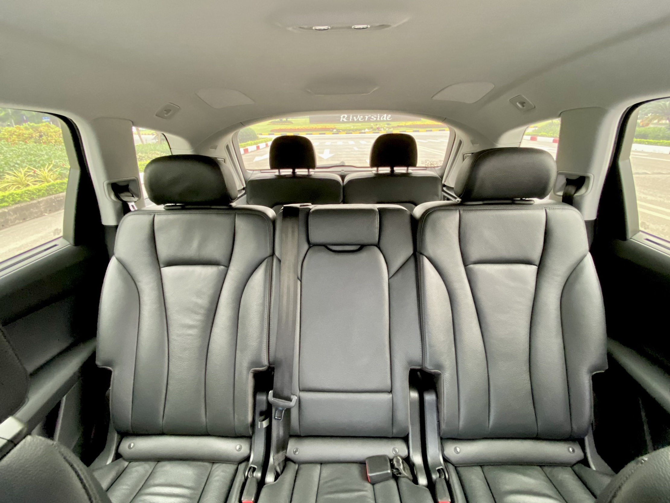 Audi Q7 trắng 2020 -  55TFSI Sline