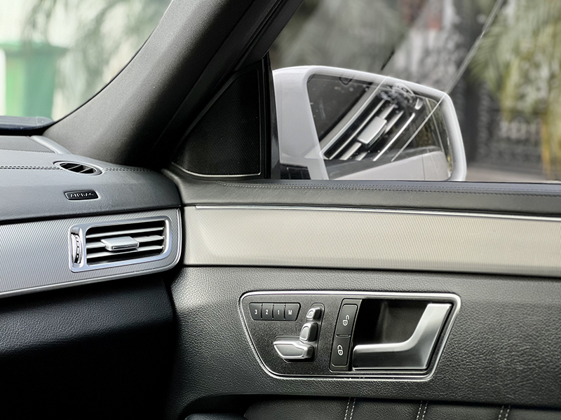 𝐌𝐞𝐫𝐜𝐞𝐝𝐞𝐬 𝐁𝐞𝐧𝐳 𝐄𝟐𝟎𝟎 𝐄𝐝𝐢𝐭𝐢𝐨𝐧 𝟐𝟎𝟏𝟓 (𝐓𝐫𝐚̆́𝐧𝐠/𝐧𝐨̣̂𝐢 𝐭𝐡𝐚̂́𝐭 đ𝐞𝐧)