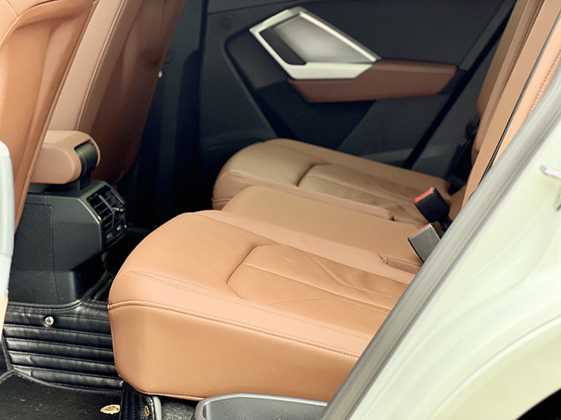 𝐀𝐮𝐝𝐢 𝐐𝟑 𝐒𝐩𝐨𝐫𝐭𝐛𝐚𝐜𝐤 𝟐𝟎𝟐𝟏 (𝐓𝐫𝐚̆́𝐧𝐠/𝐧𝐨̣̂𝐢 𝐭𝐡𝐚̂́𝐭 đ𝐞𝐧)