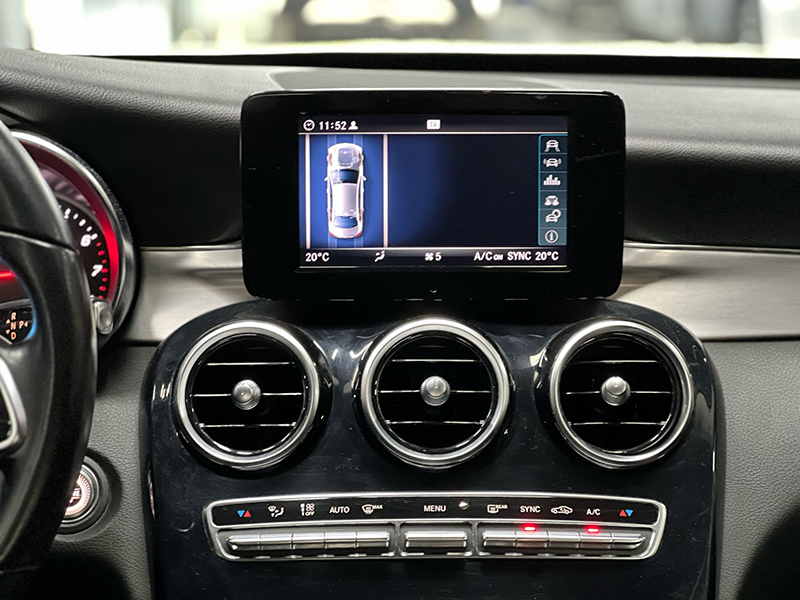 𝐌𝐞𝐫𝐜𝐞𝐝𝐞𝐬 𝐁𝐞𝐧𝐳 𝐂𝟏𝟖𝟎 𝟐𝟎𝟐𝟎 (𝐓𝐫𝐚̆́𝐧𝐠/𝐧𝐨̣̂𝐢 𝐭𝐡𝐚̂́𝐭 đ𝐞𝐧)