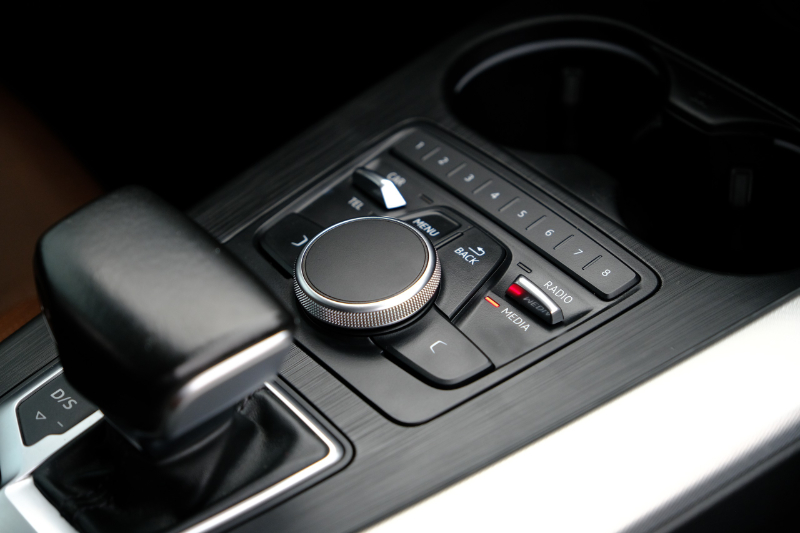 𝐀𝐮𝐝𝐢 𝐀𝟒 𝟐𝟎𝟏𝟔 (𝐓𝐫𝐚̆́𝐧𝐠/𝐧𝐨̣̂𝐢 𝐭𝐡𝐚̂́𝐭 𝐧𝐚̂𝐮)