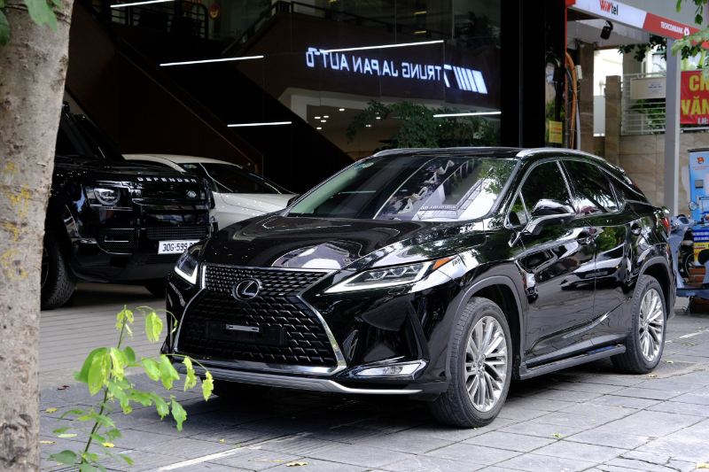 𝐋𝐞𝐱𝐮𝐬 𝐑𝐗𝟑𝟎𝟎 𝟐𝟎𝟐𝟏 (Đ𝐞𝐧/𝐧𝐨̣̂𝐢 𝐭𝐡𝐚̂́𝐭 𝐧𝐚̂𝐮)