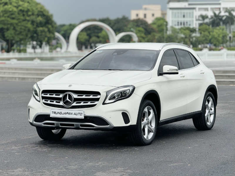 𝐌𝐞𝐫𝐜𝐞𝐝𝐞𝐬 𝐁𝐞𝐧𝐳 𝐆𝐋𝐀𝟐𝟎𝟎 𝟐𝟎𝟏𝟕 (𝐓𝐫𝐚̆́𝐧𝐠/𝐧𝐨̣̂𝐢 𝐭𝐡𝐚̂́𝐭 𝐤𝐞𝐦)