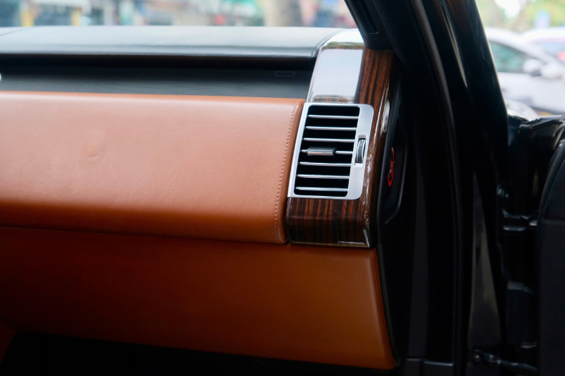 𝐑𝐚𝐧𝐠𝐞 𝐑𝐨𝐯𝐞𝐫 𝐀𝐮𝐭𝐨𝐛𝐢𝐨𝐠𝐫𝐚𝐩𝐡𝐲 𝐌𝐨𝐝𝐞𝐥 𝟐𝟎𝟏𝟒 (Đ𝐞𝐧 | 𝐧𝐨̣̂𝐢 𝐭𝐡𝐚̂́𝐭 𝐧𝐚̂𝐮)