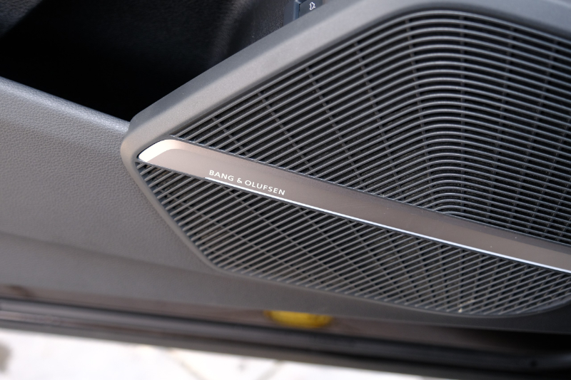 𝐀𝐮𝐝𝐢 𝐐𝟓 𝟐.𝟎 𝐀𝐓 𝟐𝟎𝟏𝟖 (𝐍𝐚̂𝐮/𝐧𝐨̣̂𝐢 𝐭𝐡𝐚̂́𝐭 đ𝐞𝐧)