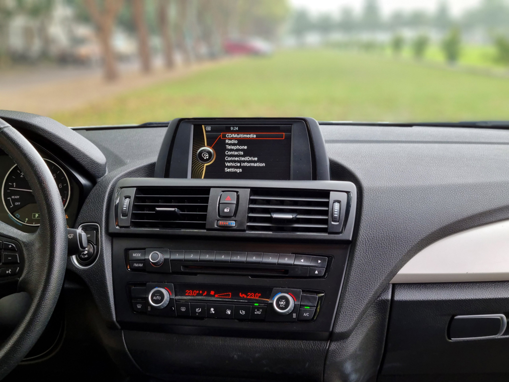 BMW 116i Trắng 2014