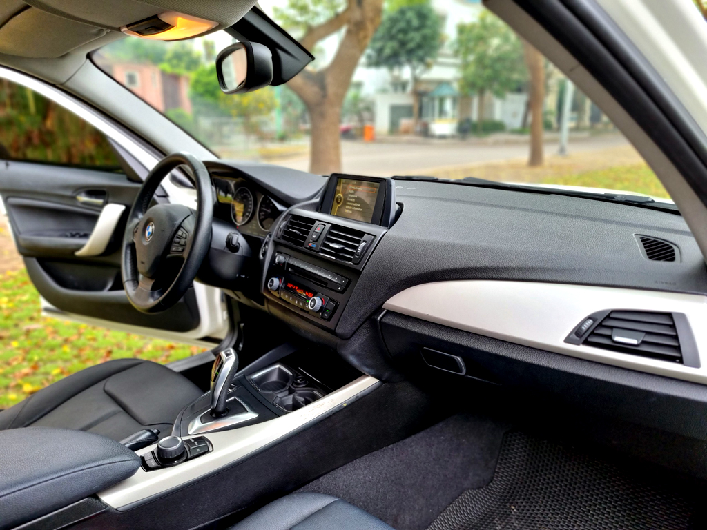BMW 116i Trắng 2014