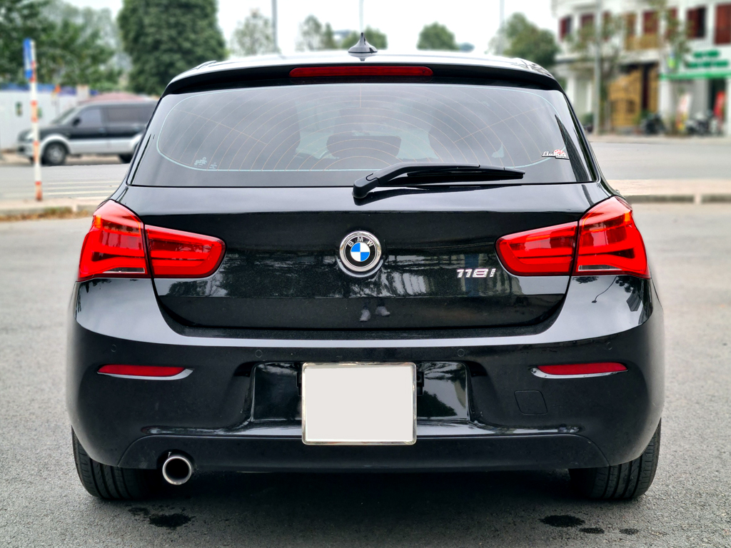 BMW 118i 2018 Đen