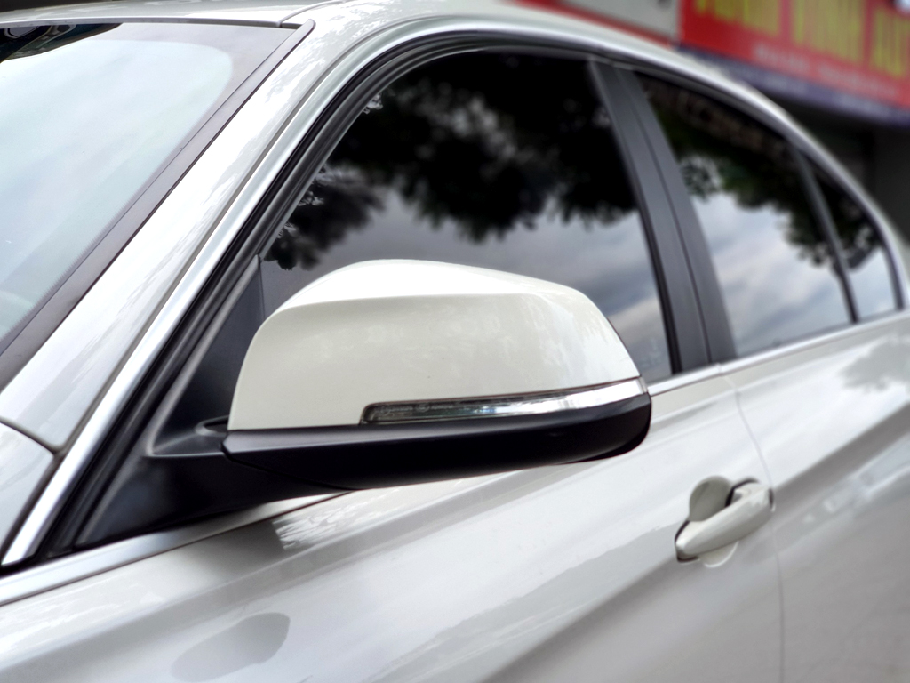 BMW 320i 2015 Trắng Kem