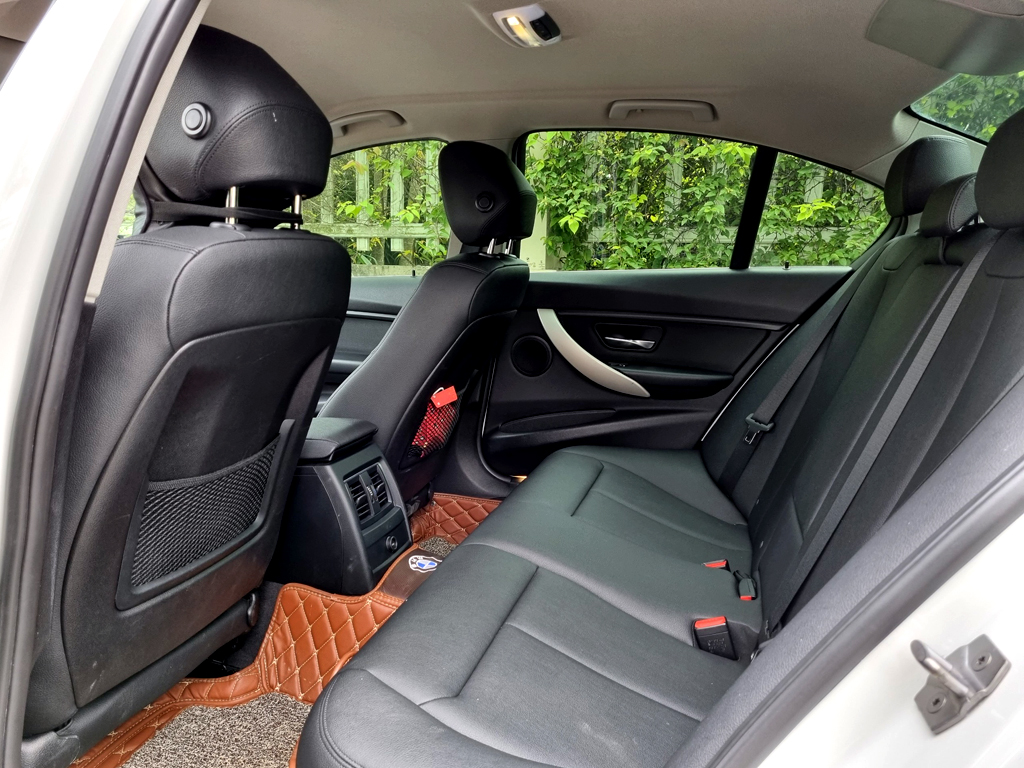 BMW 320i 2016 Trắng