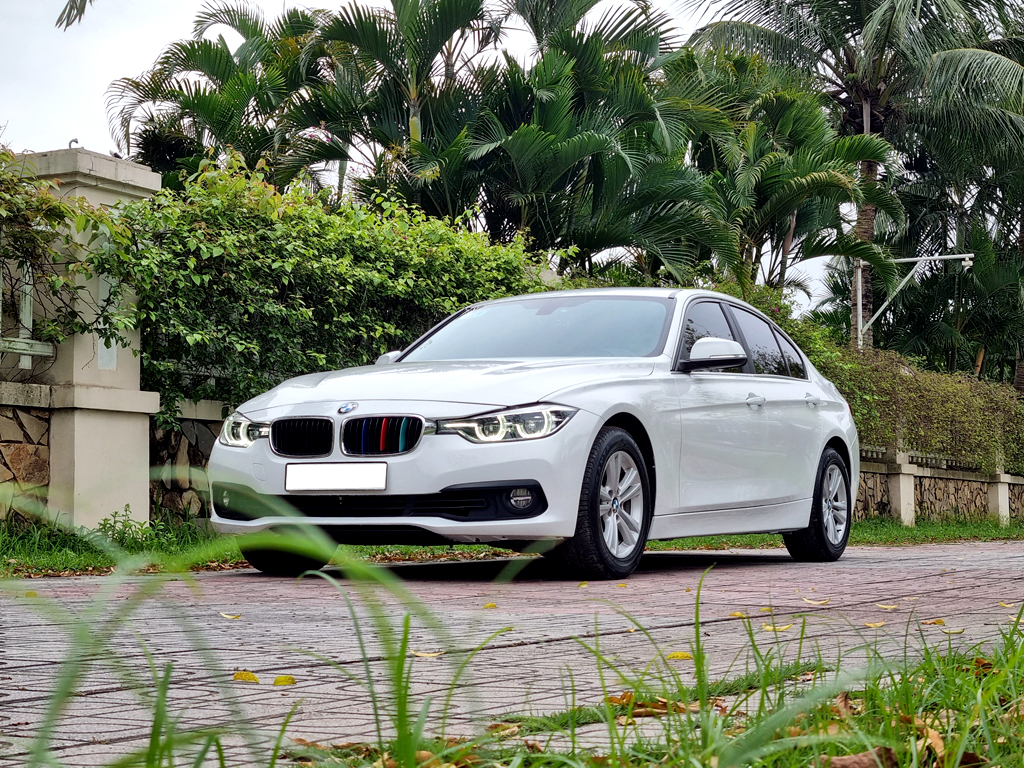 BMW 320i 2016 Trắng