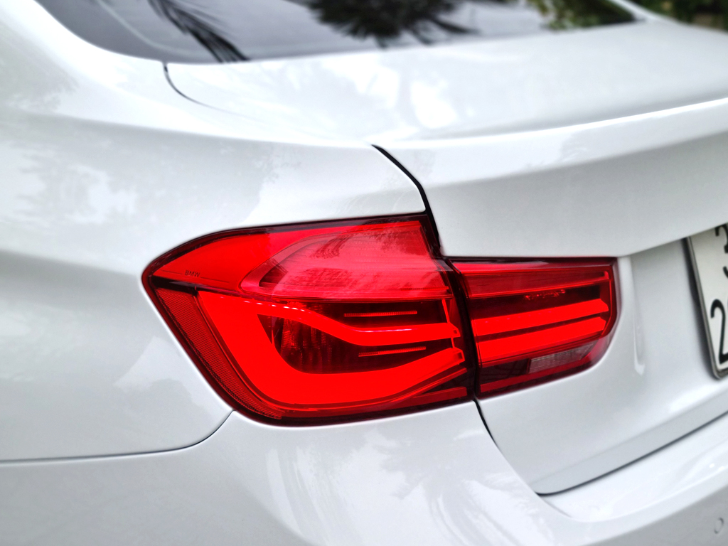 BMW 320i 2016 Trắng