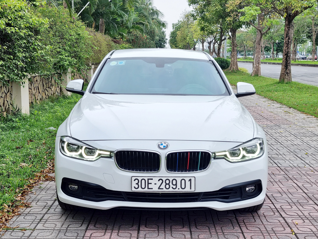 BMW 320i 2016 Trắng
