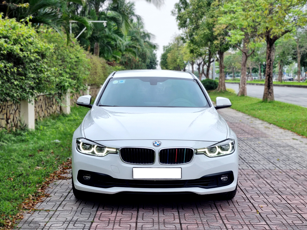 BMW 320i 2016 Trắng