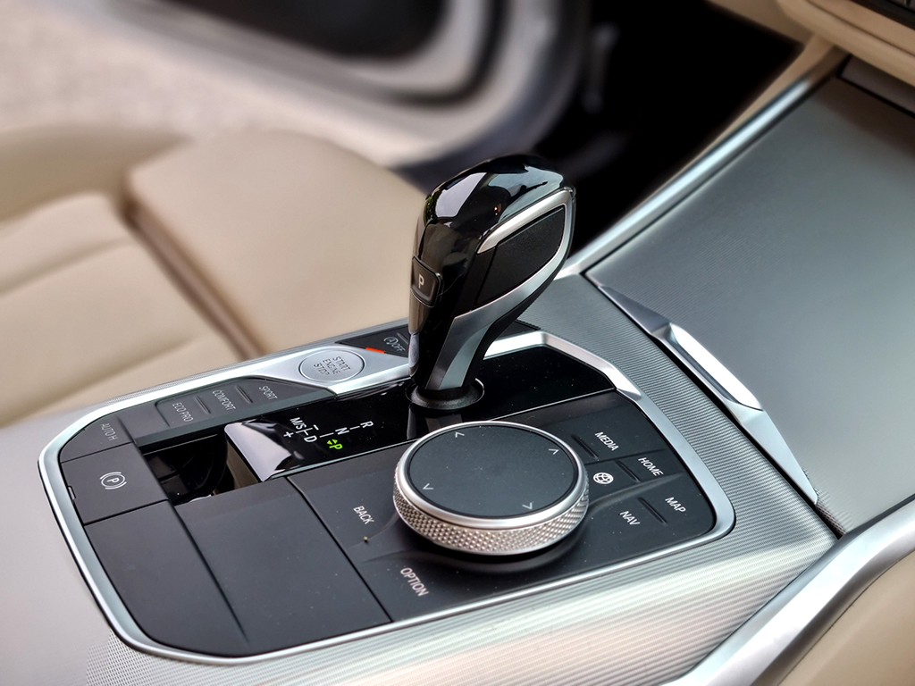 BMW 320i Sport Line Plus 2020