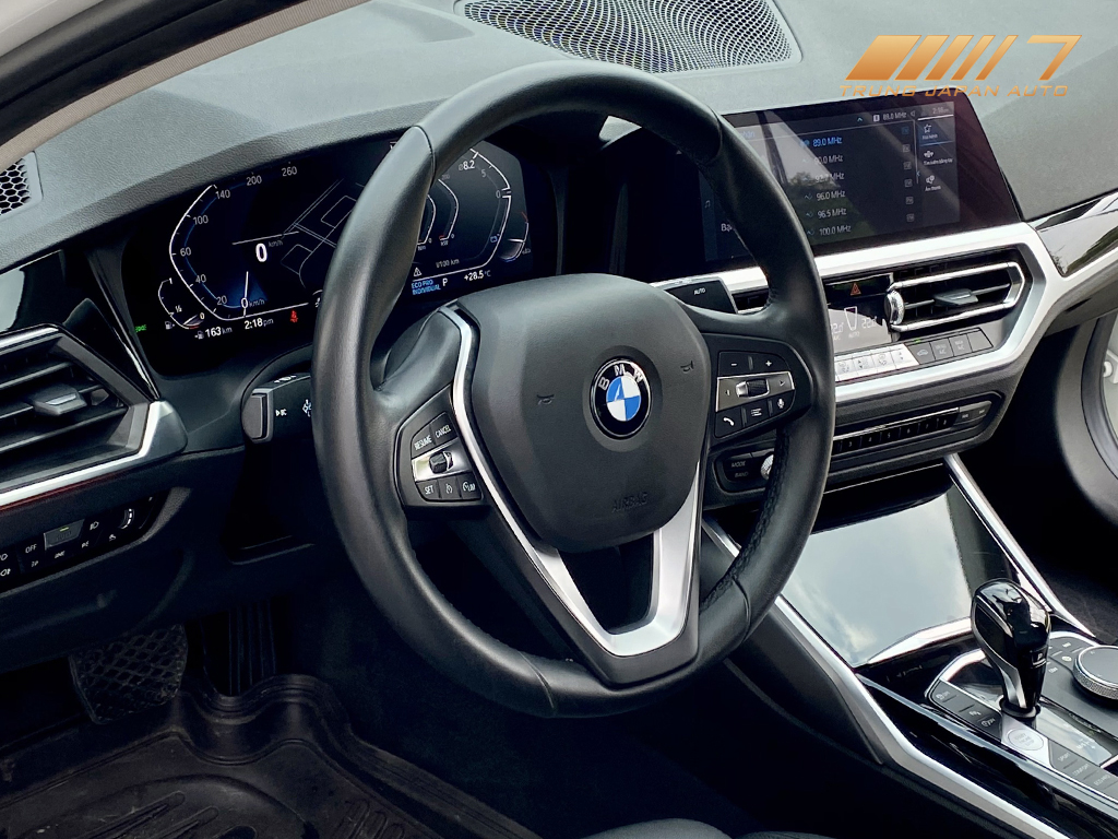 BMW 330i 2019 Trắng