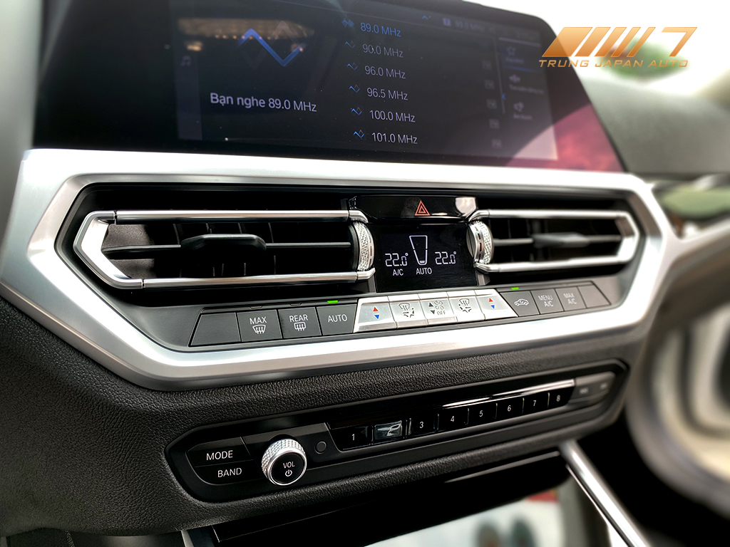 BMW 330i 2019 Trắng