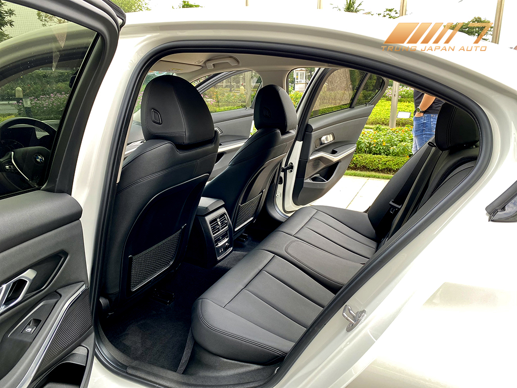 BMW 330i 2019 Trắng