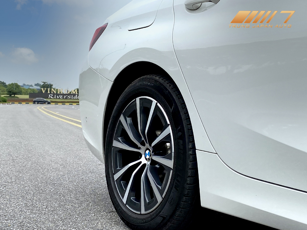 BMW 330i 2019 Trắng