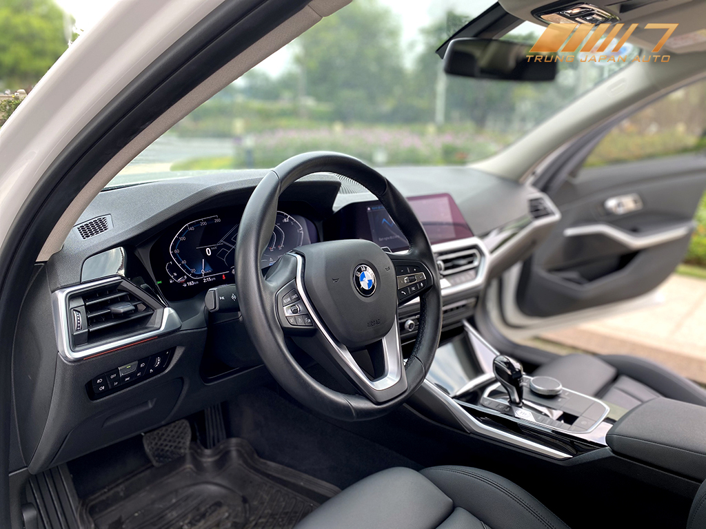 BMW 330i 2019 Trắng