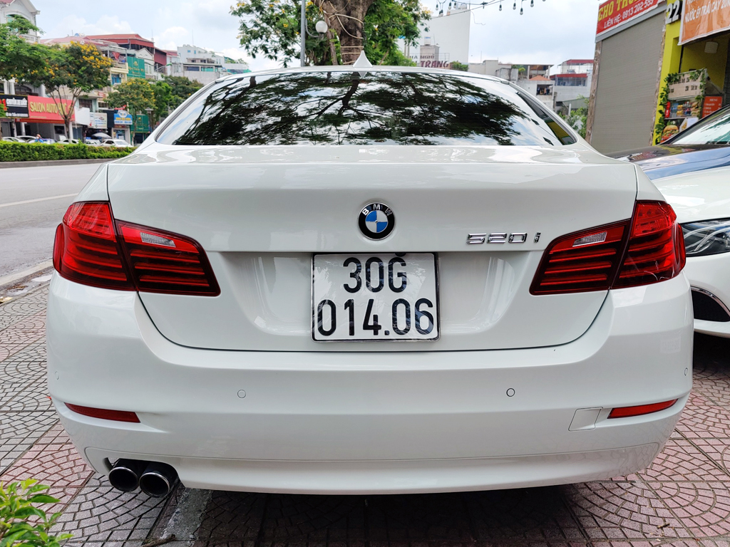 BMW 520i 2016 Trắng Kem