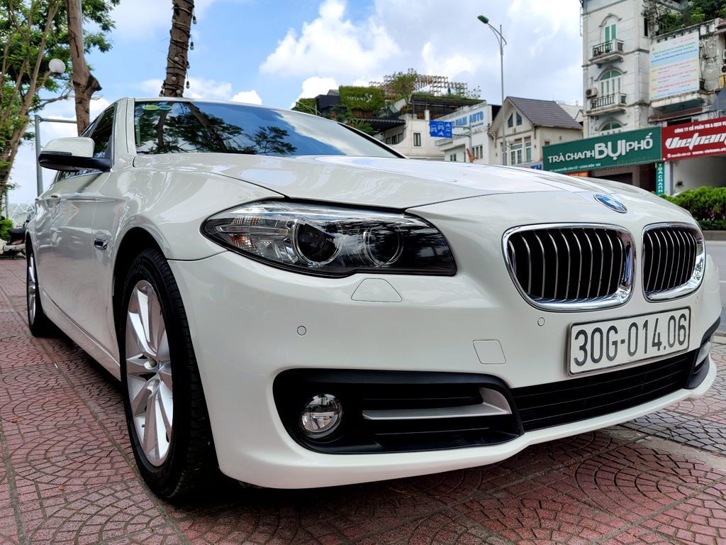 BMW 520i 2016 Trắng Kem