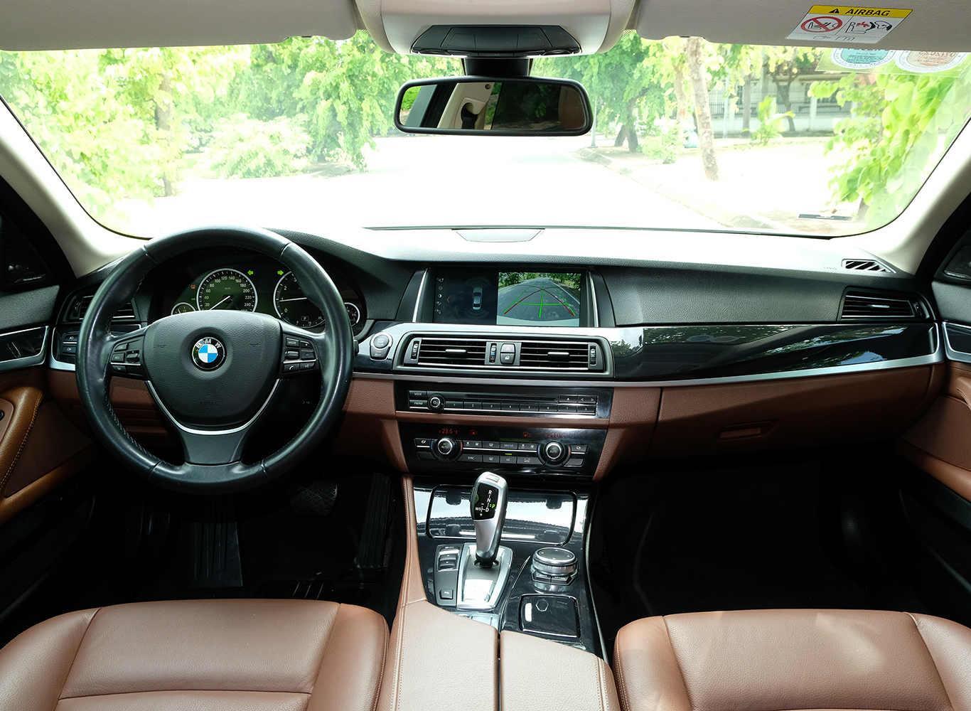 BMW 520i LCI 2016 Trắng