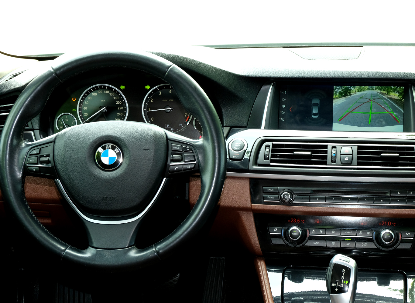 BMW 520i LCI 2016 Trắng