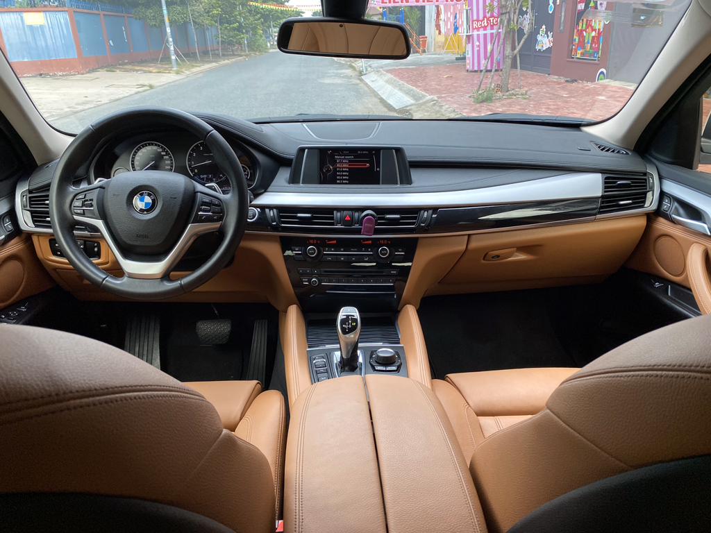 BMW X6 2017 Trắng Nâu