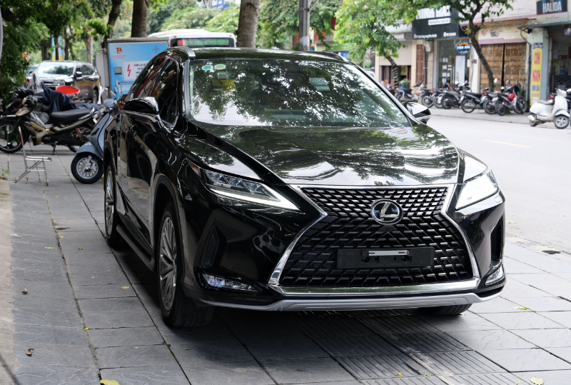 𝐋𝐞𝐱𝐮𝐬 𝐑𝐗𝟑𝟎𝟎 𝟐𝟎𝟐𝟏 (Đ𝐞𝐧/𝐧𝐨̣̂𝐢 𝐭𝐡𝐚̂́𝐭 𝐧𝐚̂𝐮)