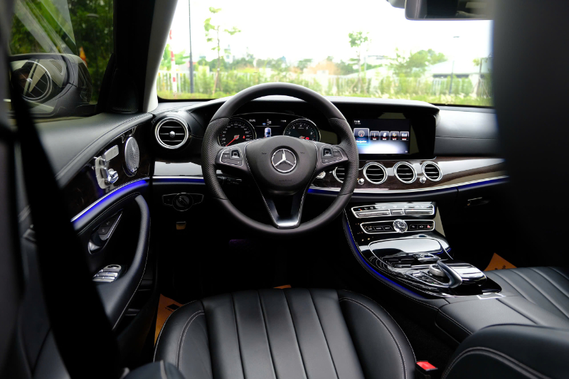 𝐌𝐞𝐫𝐜𝐞𝐝𝐞𝐬 𝐁𝐞𝐧𝐳 𝐄𝟐𝟓𝟎 𝟐𝟎𝟏𝟕 (𝐍𝐚̂𝐮/𝐧𝐨̣̂𝐢 𝐭𝐡𝐚̂́𝐭 đ𝐞𝐧)