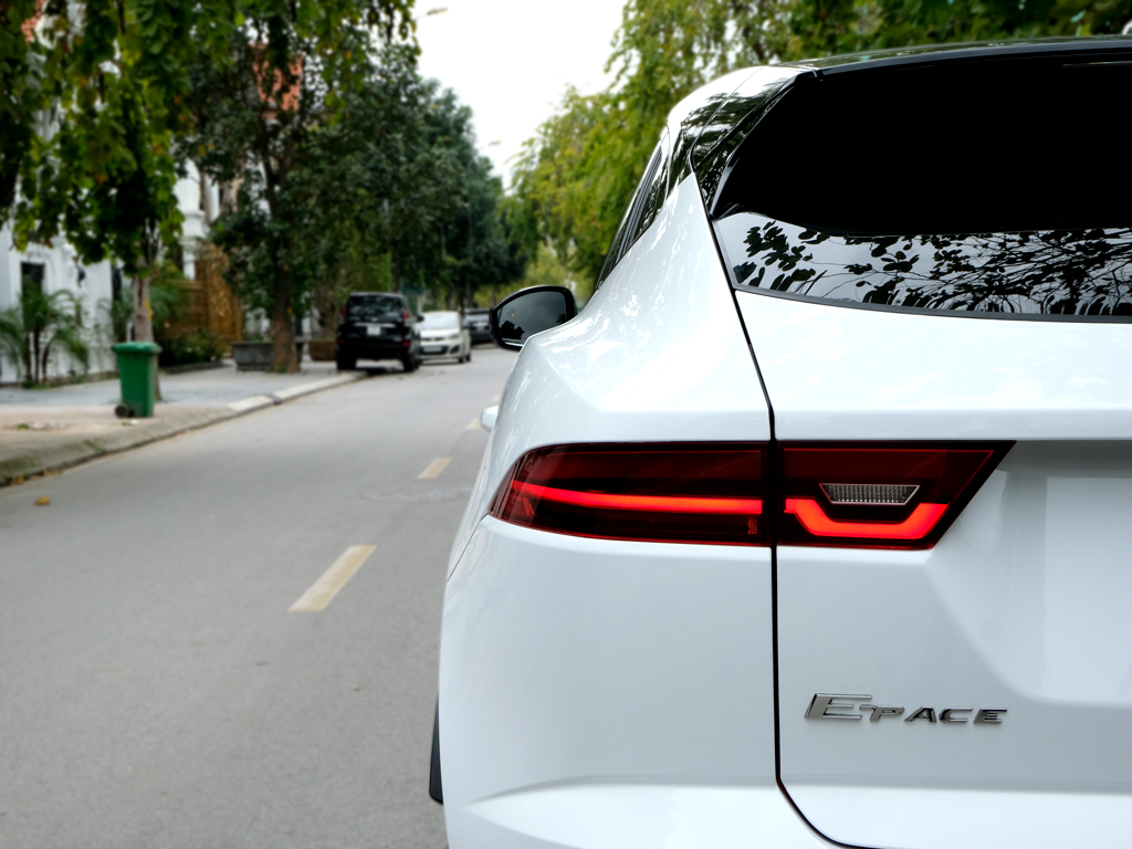 Jaguar E-Pace 2017