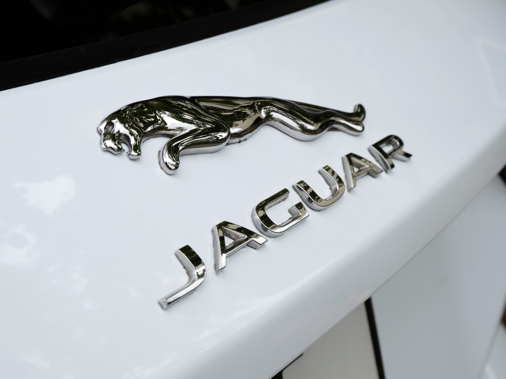 Jaguar E-Pace 2017