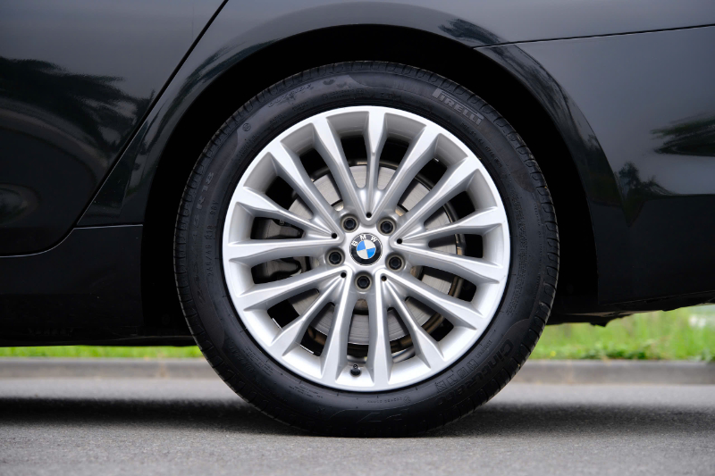 𝐁𝐌𝐖 𝟓𝟑𝟎𝐢 𝟐𝟎𝟏𝟖 (Đ𝐞𝐧/𝐧𝐨̣̂𝐢 𝐭𝐡𝐚̂́𝐭 𝐤𝐞𝐦)