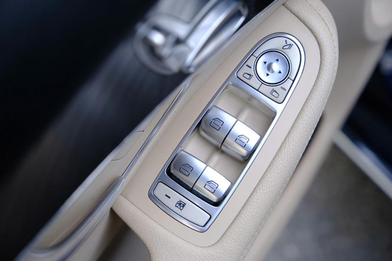 𝐌𝐞𝐫𝐜𝐞𝐝𝐞𝐬 𝐁𝐞𝐧𝐳 𝐂𝟐𝟎𝟎 𝟐𝟎𝟏𝟔 (𝐗𝐚𝐧𝐡 𝐂𝐚𝐧𝐯𝐚𝐬𝐢𝐭𝐞/𝐤𝐞𝐦)