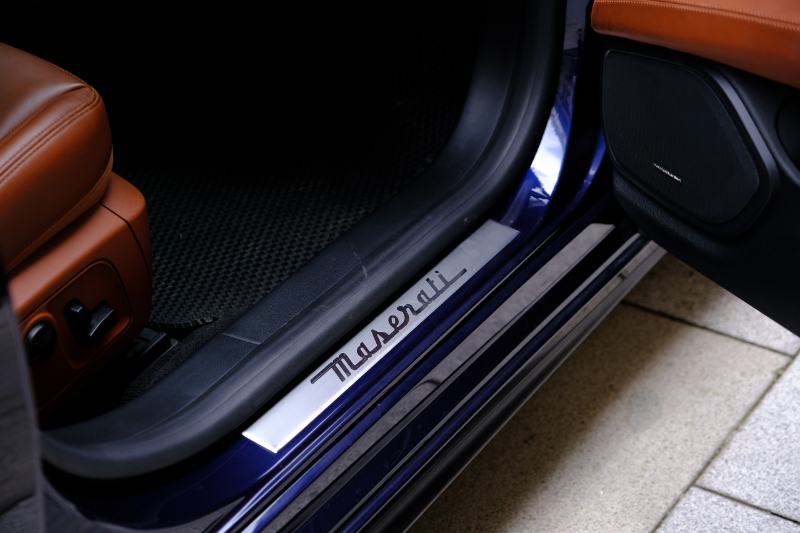 𝐌𝐚𝐬𝐞𝐫𝐚𝐭𝐢 𝐐𝐮𝐚𝐭𝐭𝐫𝐨𝐩𝐨𝐫𝐭𝐞 𝟐𝟎𝟏𝟔 (𝐗𝐚𝐧𝐡/𝐧𝐨̣̂𝐢 𝐭𝐡𝐚̂́𝐭 𝐧𝐚̂𝐮)