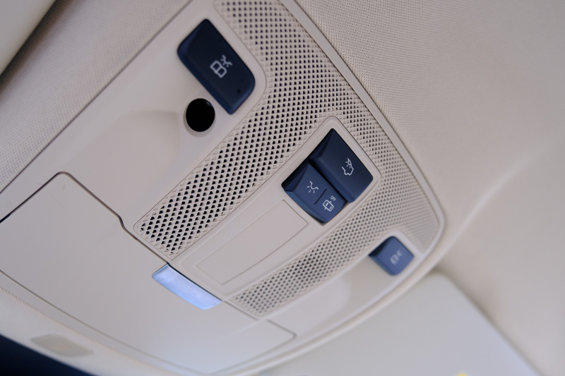 𝐌𝐞𝐫𝐜𝐞𝐝𝐞𝐬 𝐁𝐞𝐧𝐳 𝐆𝐋𝐀𝟐𝟎𝟎 𝟐𝟎𝟏𝟕 (𝐓𝐫𝐚̆́𝐧𝐠/𝐧𝐨̣̂𝐢 𝐭𝐡𝐚̂́𝐭 𝐤𝐞𝐦)