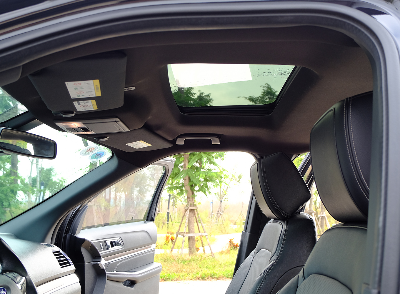 Ford Explorer 2018 đen