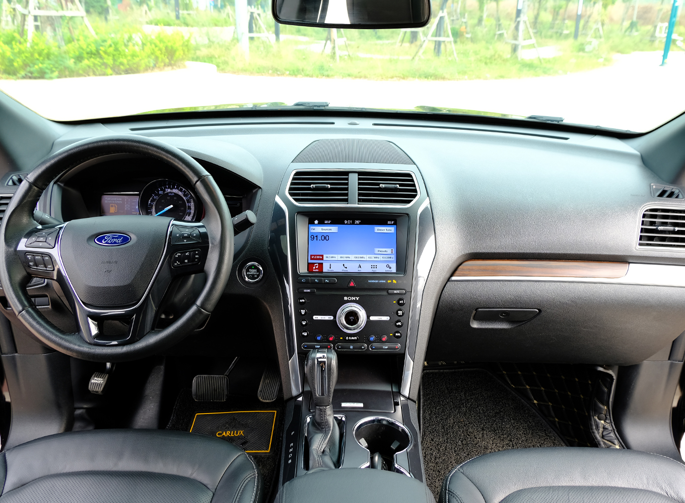 Ford Explorer 2018 đen