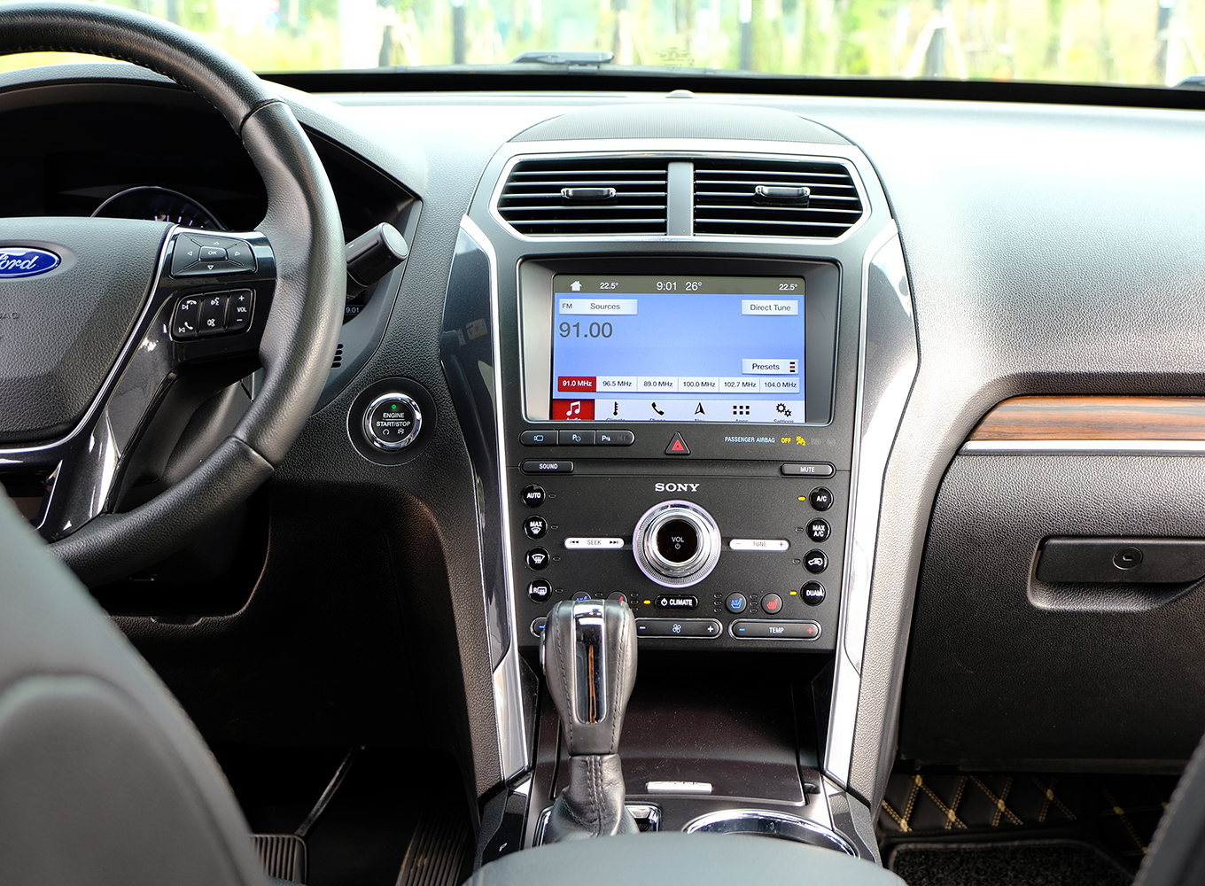 Ford Explorer 2018 đen