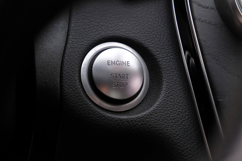 𝐌𝐞𝐫𝐜𝐞𝐝𝐞𝐬 𝐁𝐞𝐧𝐳 𝐂𝟐𝟎𝟎 𝐛𝐚̉𝐧 𝐅𝐮𝐥𝐥 𝟐𝟎𝟏𝟖 (Đ𝐞𝐧/𝐧𝐨̣̂𝐢 𝐭𝐡𝐚̂́𝐭 đ𝐞𝐧)